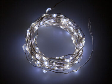 Superflex 3m 90 White LED Strand with 3xAA Battery Box