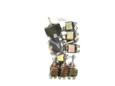 Switch, Toggle DPDT C Off - 10A/125V, On-Off-On, Pkg/10