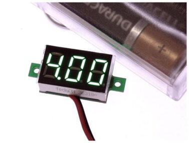 LED Voltmeter Display 2.5-30VDC, Green