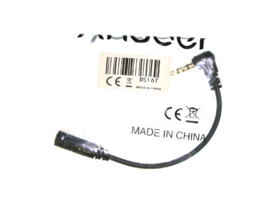 3.5mm TRS-F to TRRS-M Adapter - mic to smartphone