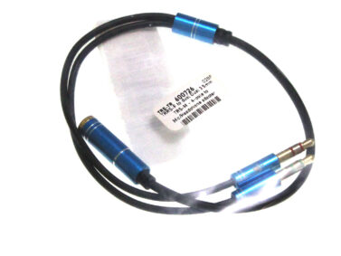 TRRS-F to dual Dual 3.5mm TRS-M - 4-pole to Mic/Headphone adapter