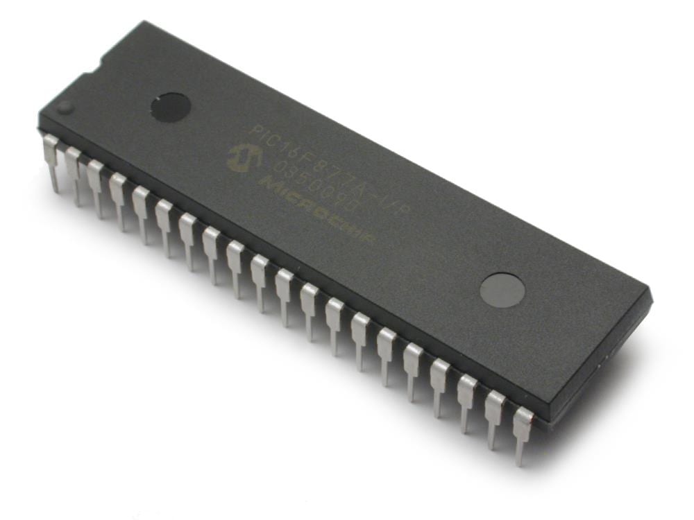 Microchip PIC16F877A.